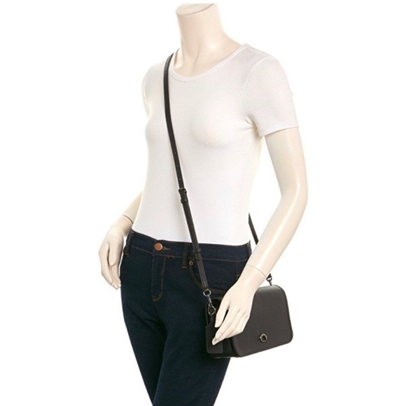 COACH Classic Turnlock Leather Crossbody Shoulder Bag In Glovetanned Leather - Picture 2 of 14